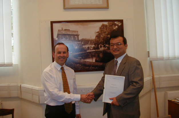 Oxford University Pressとの提携1999（現在は解消しています）